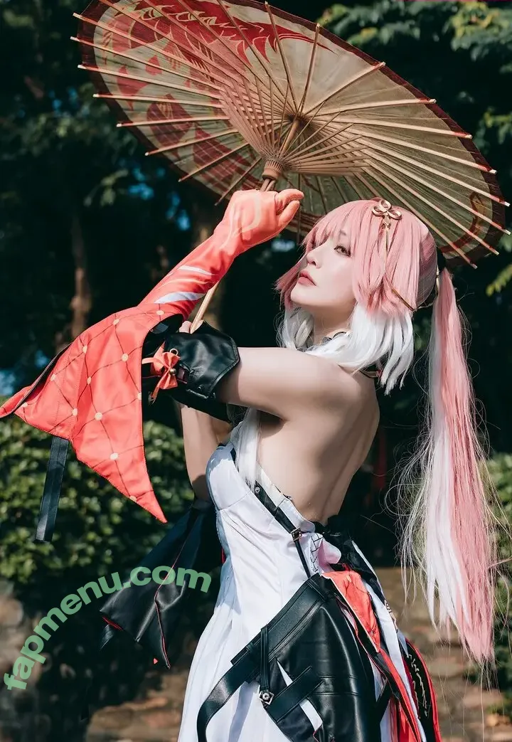 Denkakeke nude photo #0193 (DenKa / realanaandrews)