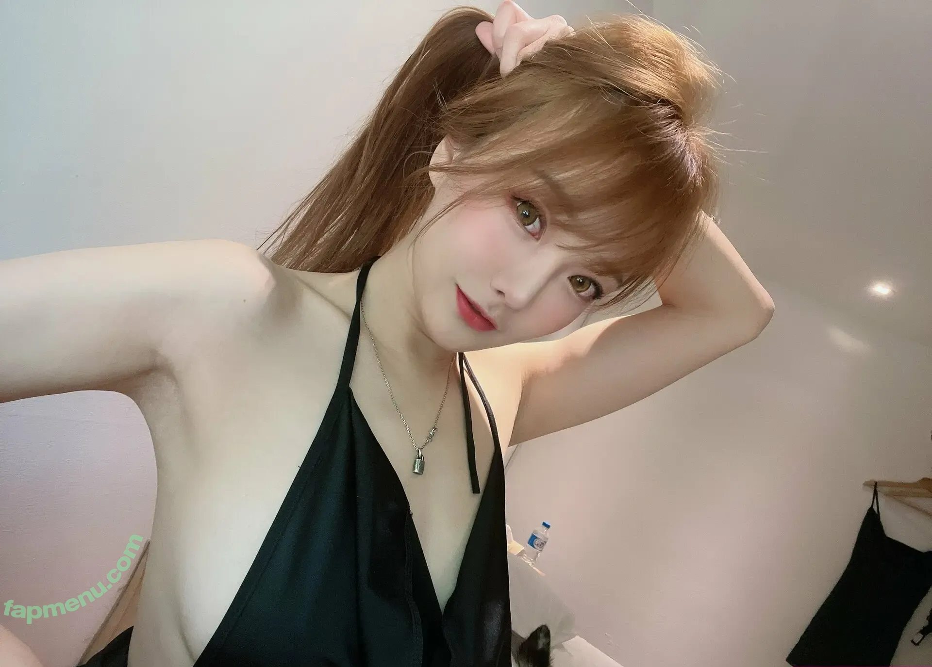 Denkakeke nude photo #0224 (DenKa / realanaandrews)