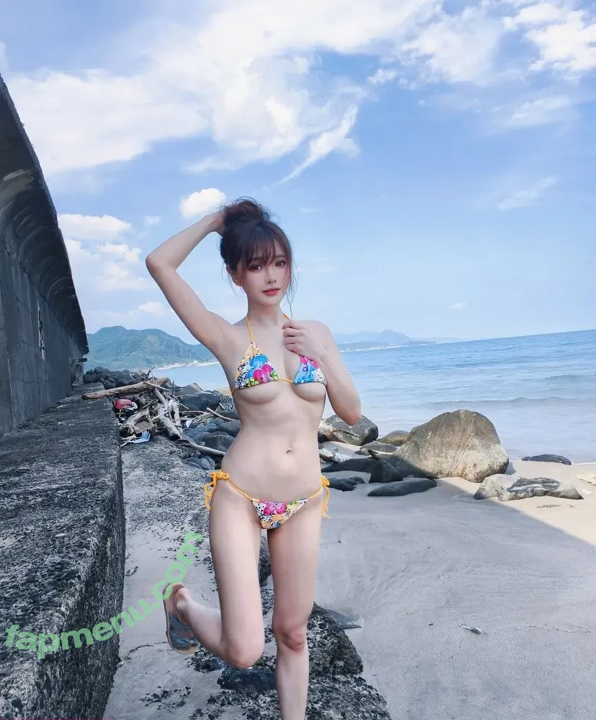 Denkakeke nude photo #0252 (DenKa / realanaandrews)