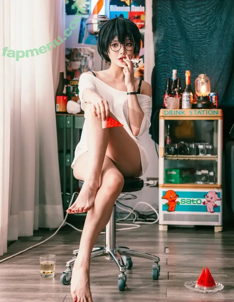 Denkakeke nude photo #0286 (DenKa / realanaandrews)