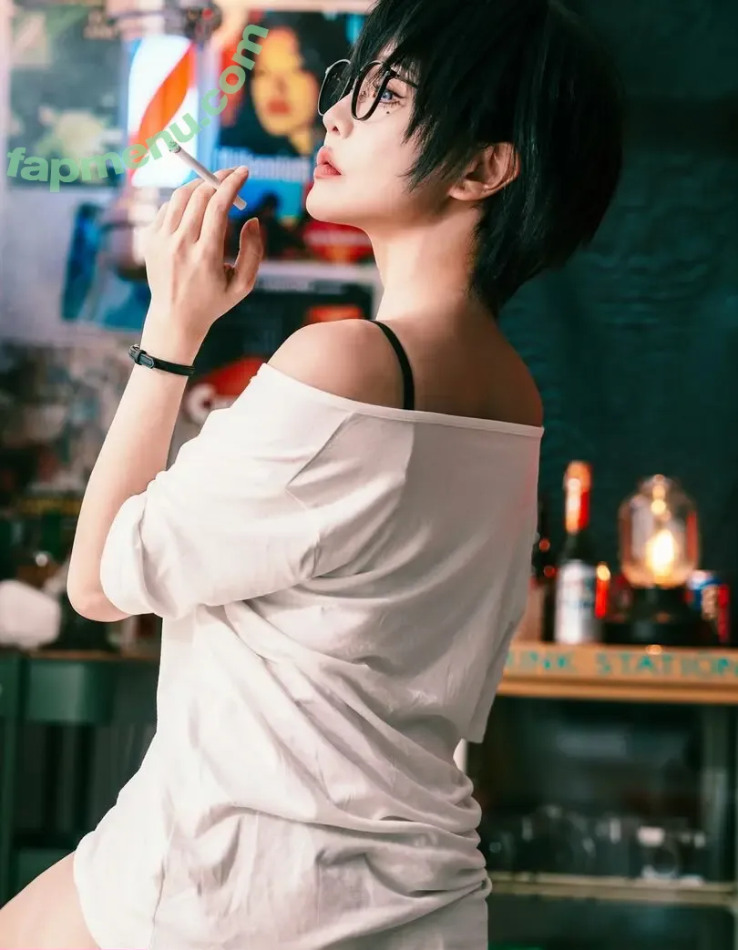 Denkakeke nude photo #0298 (DenKa / realanaandrews)