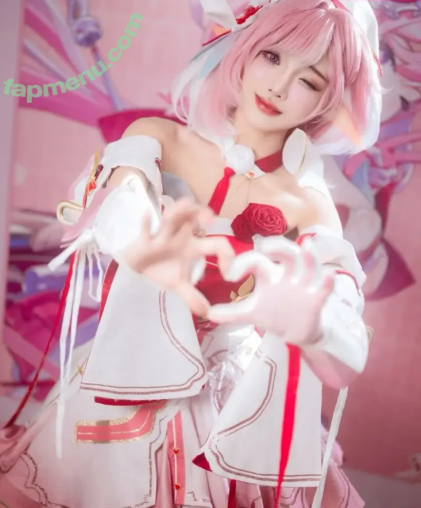 Denkakeke nude photo #0320 (DenKa / realanaandrews)