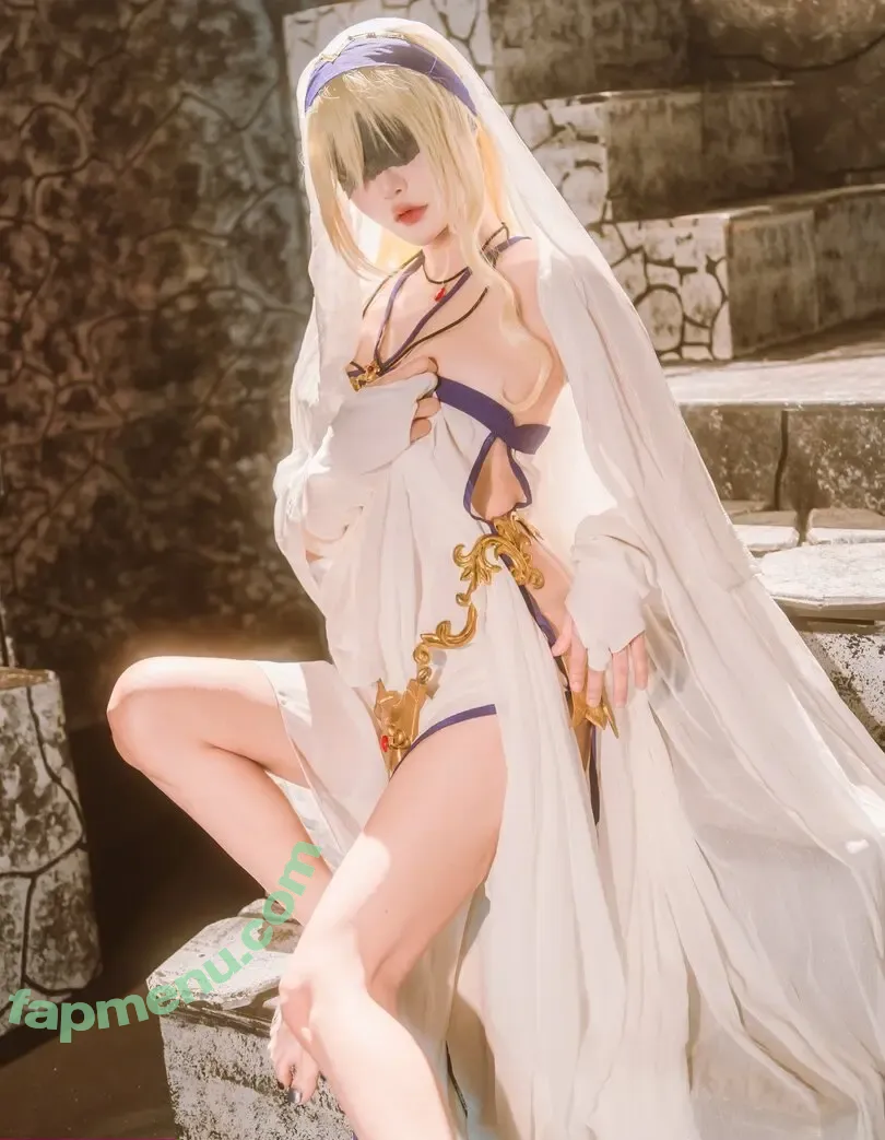 Denkakeke nude photo #0331 (DenKa / realanaandrews)