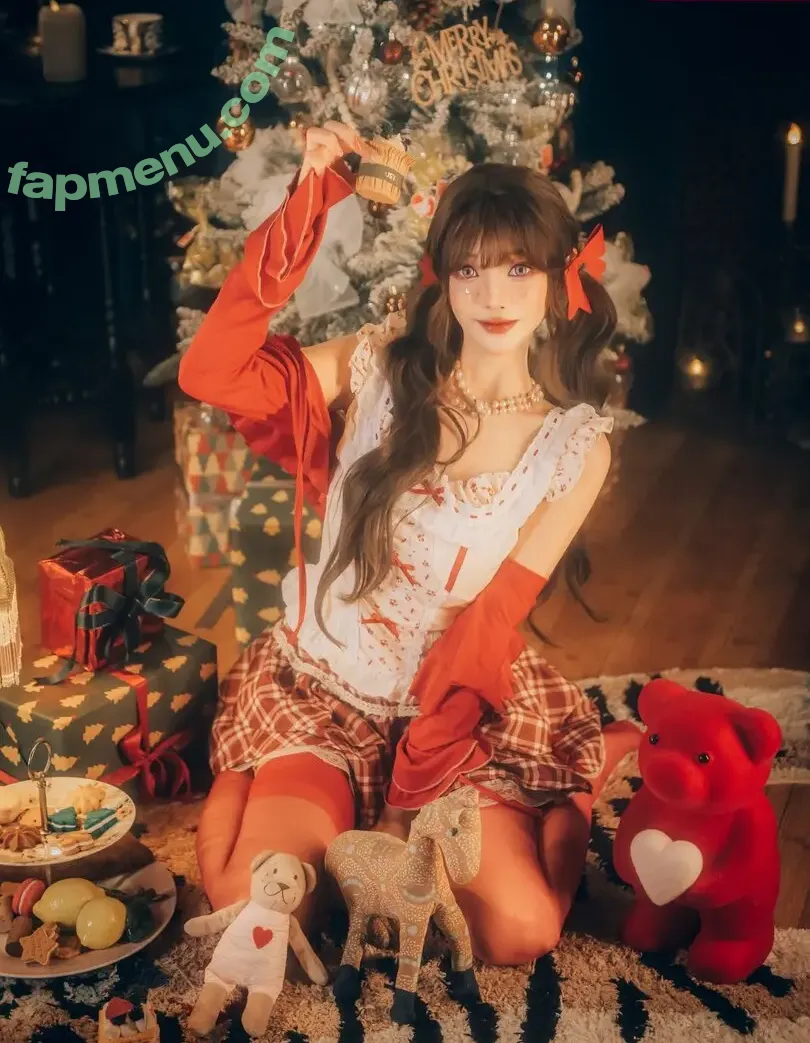 Denkakeke nude photo #0332 (DenKa / realanaandrews)