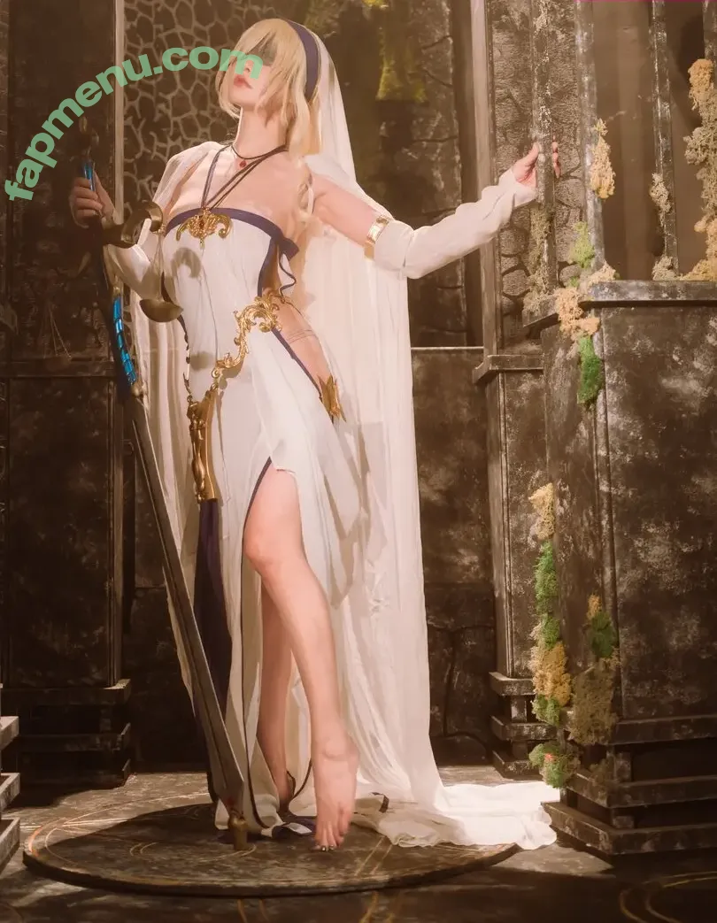 Denkakeke nude photo #0345 (DenKa / realanaandrews)