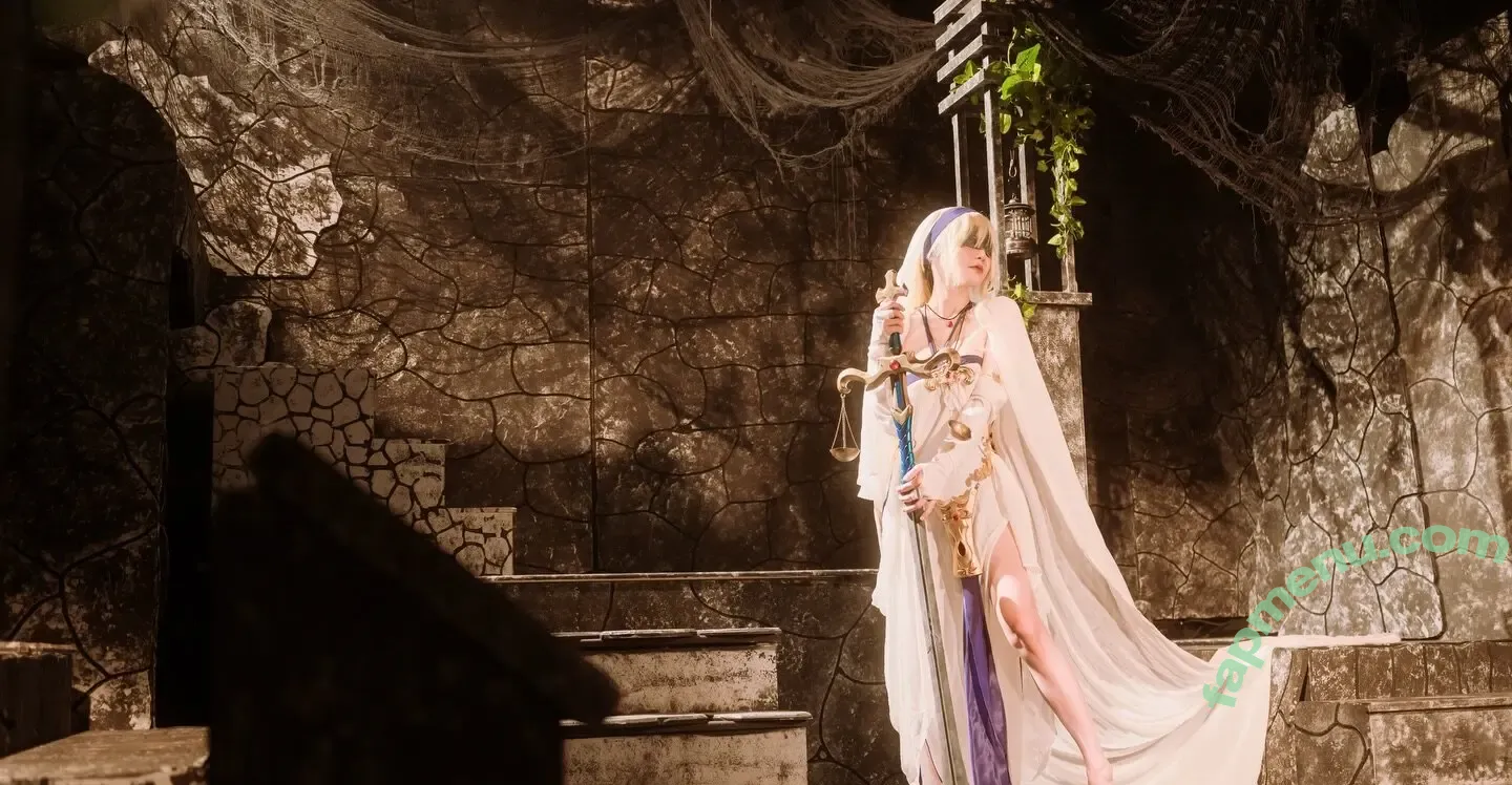 Denkakeke nude photo #0347 (DenKa / realanaandrews)