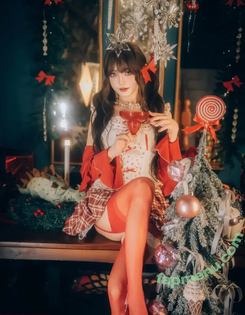 Denkakeke nude photo #0357 (DenKa / realanaandrews)