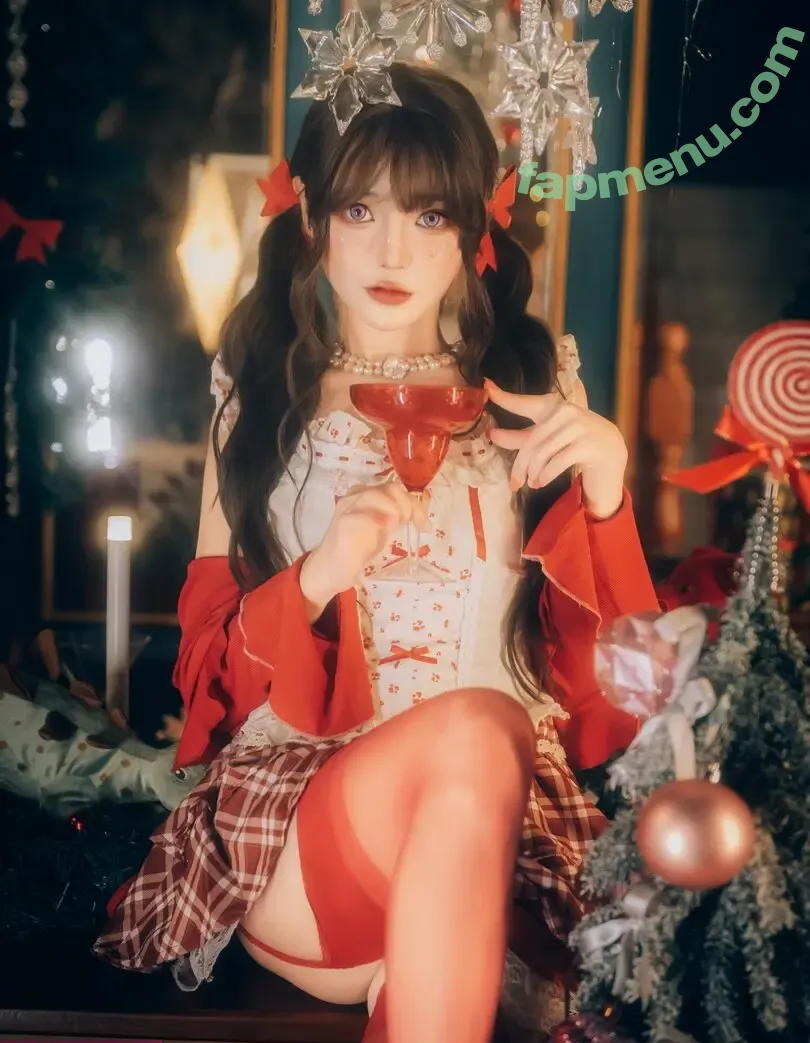 Denkakeke nude photo #0364 (DenKa / realanaandrews)