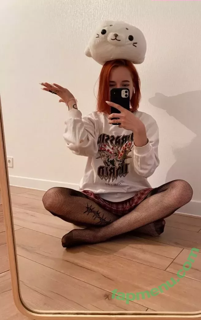 denlyasha nude photo #0201 (Denly)