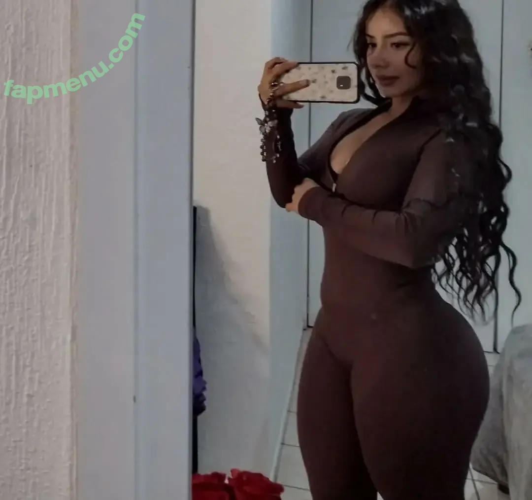 dennise_ram_ nude photo #0012 (dennise_ram_)