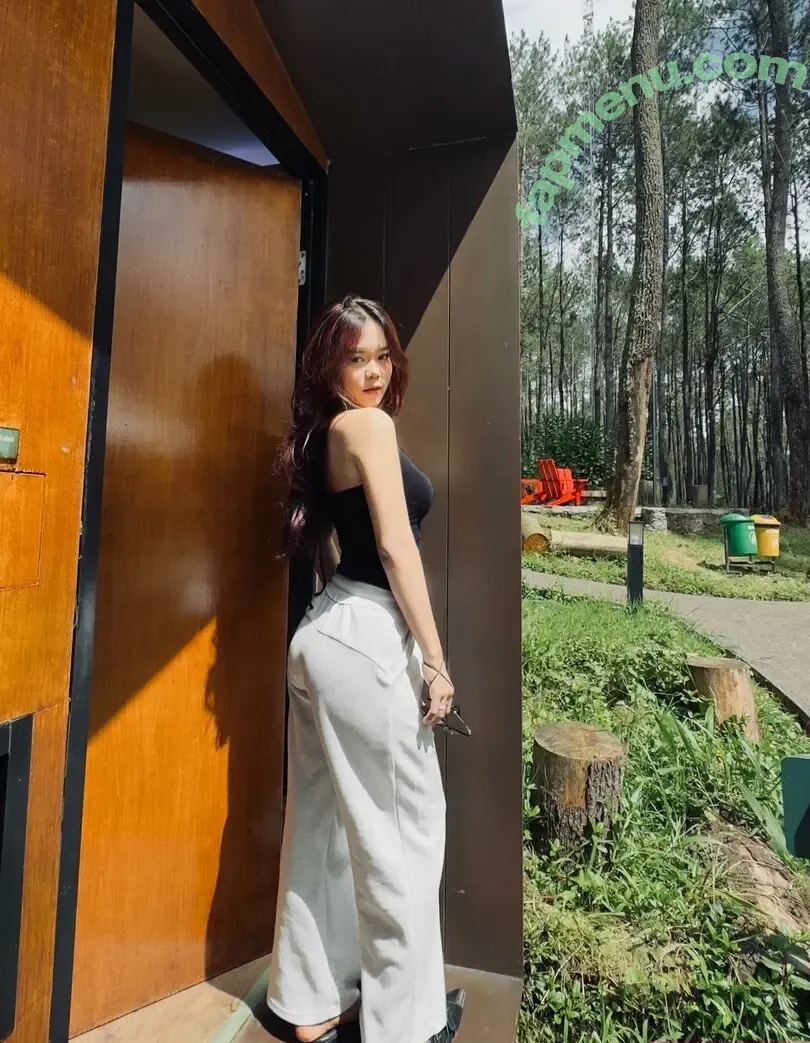 Deraanjela nude photo #0076 (Deraangela / Risafety)