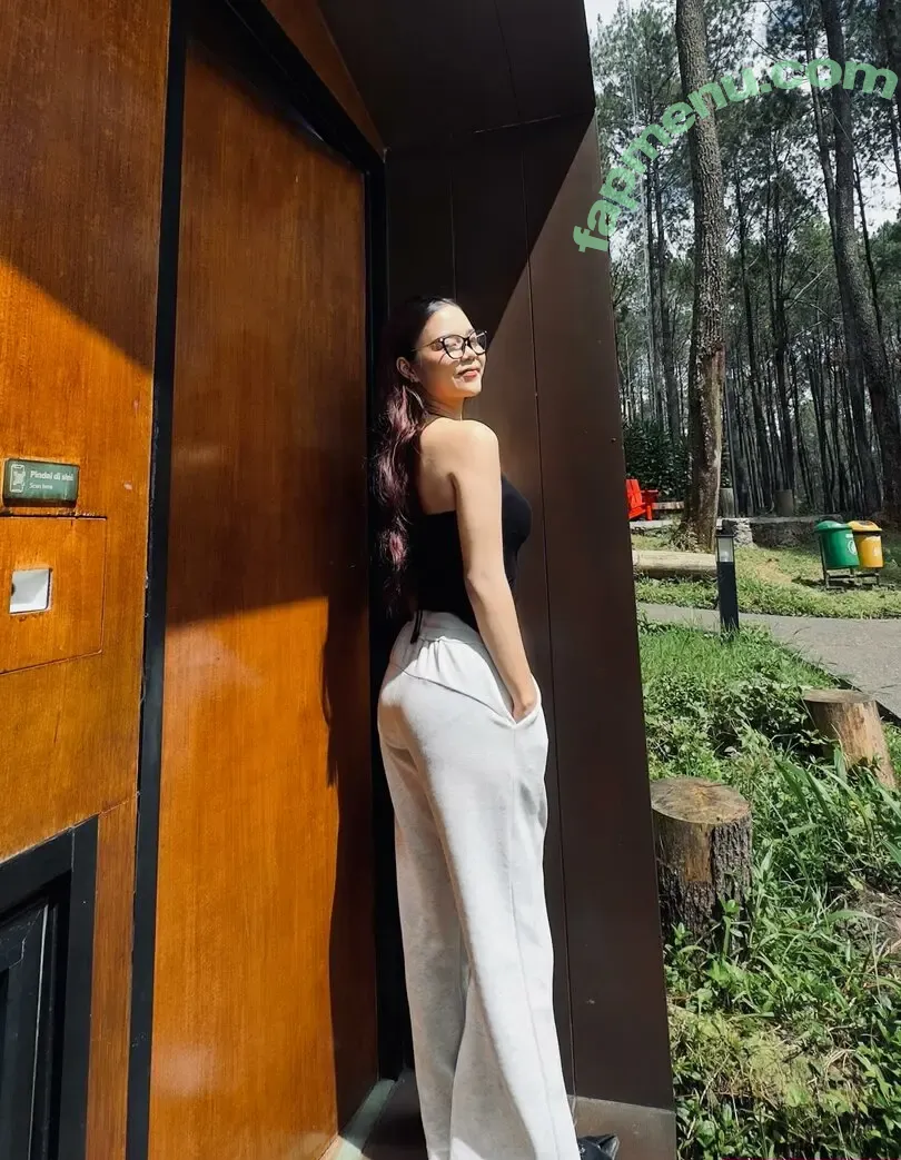 Deraanjela nude photo #0078 (Deraangela / Risafety)