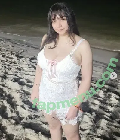 desanimalima nude photo #0013 (Sarah Lima)