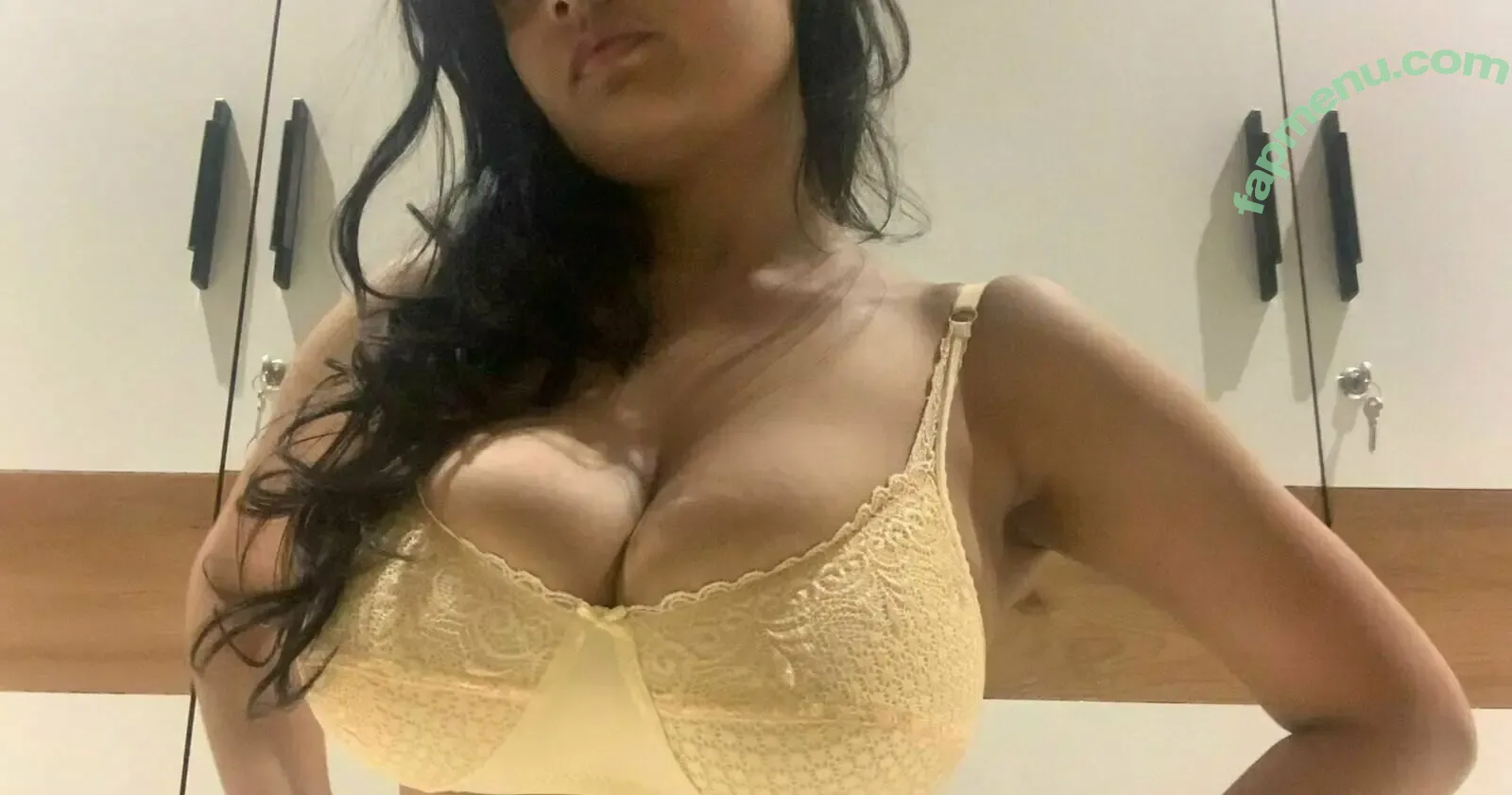 Desi Aurora nude photo #0023 (desi_auroraa / desiaurora)
