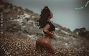 Desi Johnson / Desijohnsonn / desiree nude photo #0510