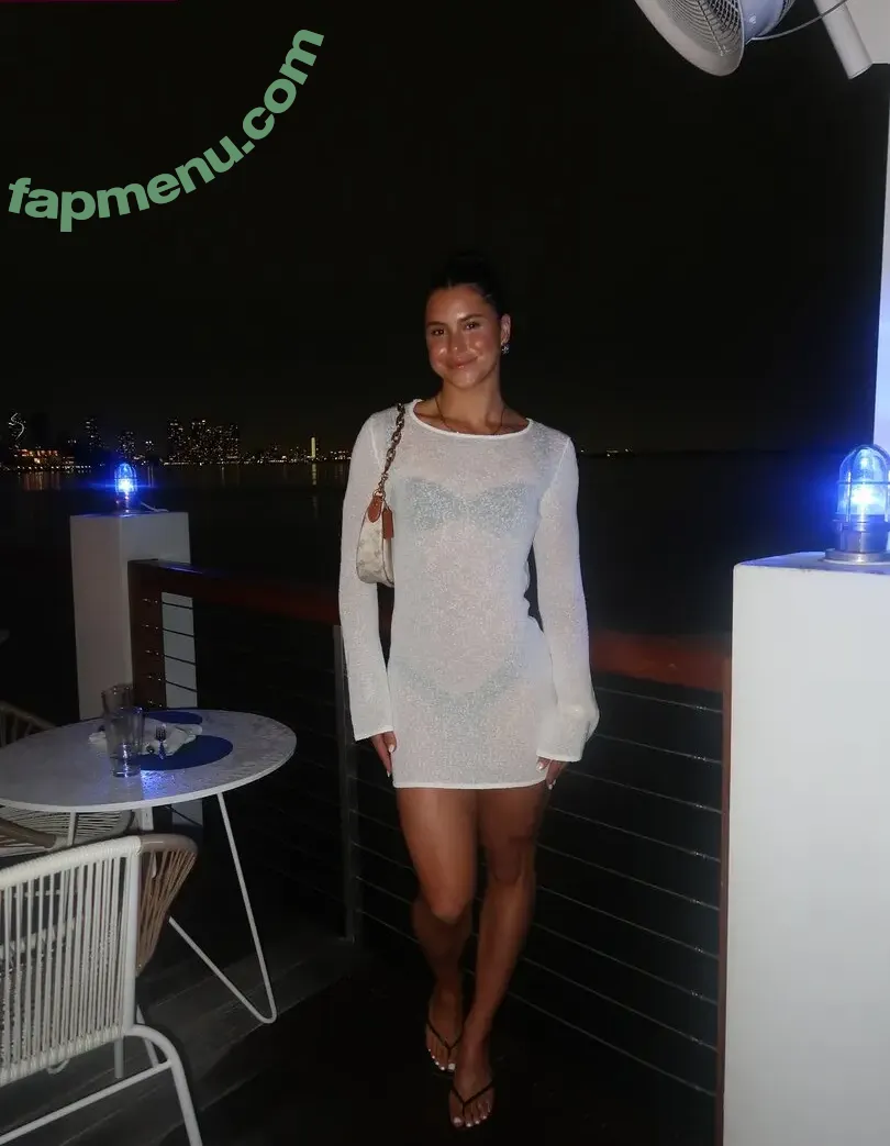 Desi Johnson nude photo #0433 (desijohnsonn / desiree)