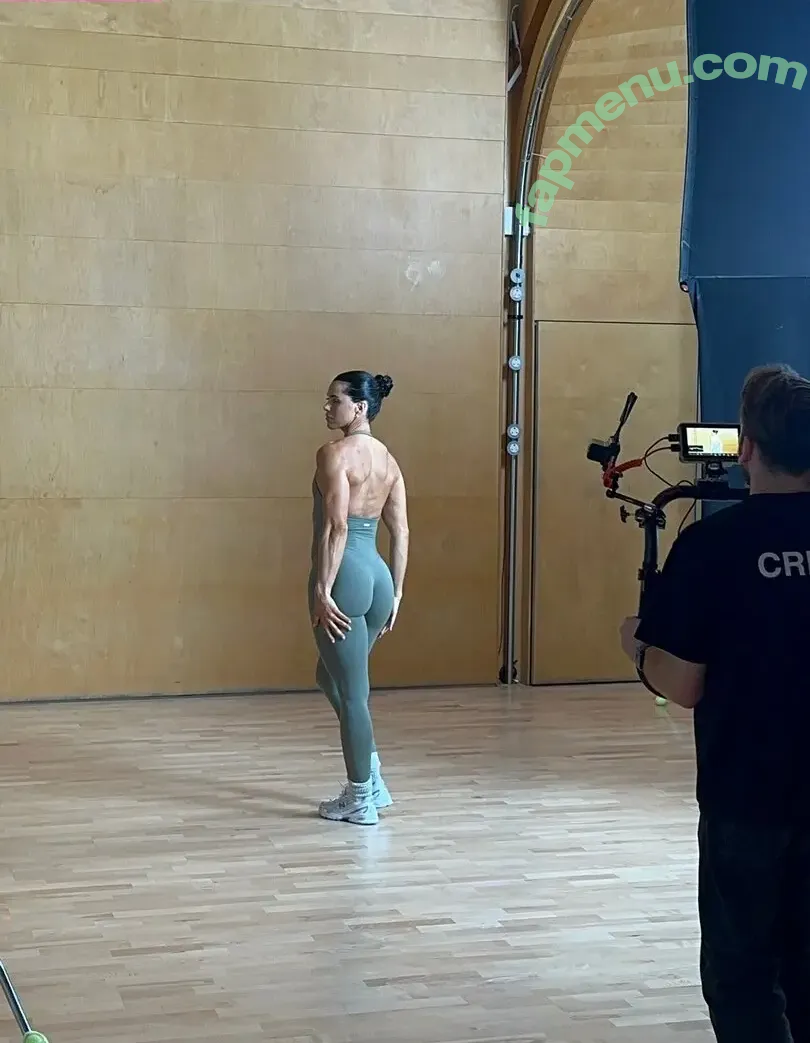 Desi Johnson nude photo #0448 (desijohnsonn / desiree)