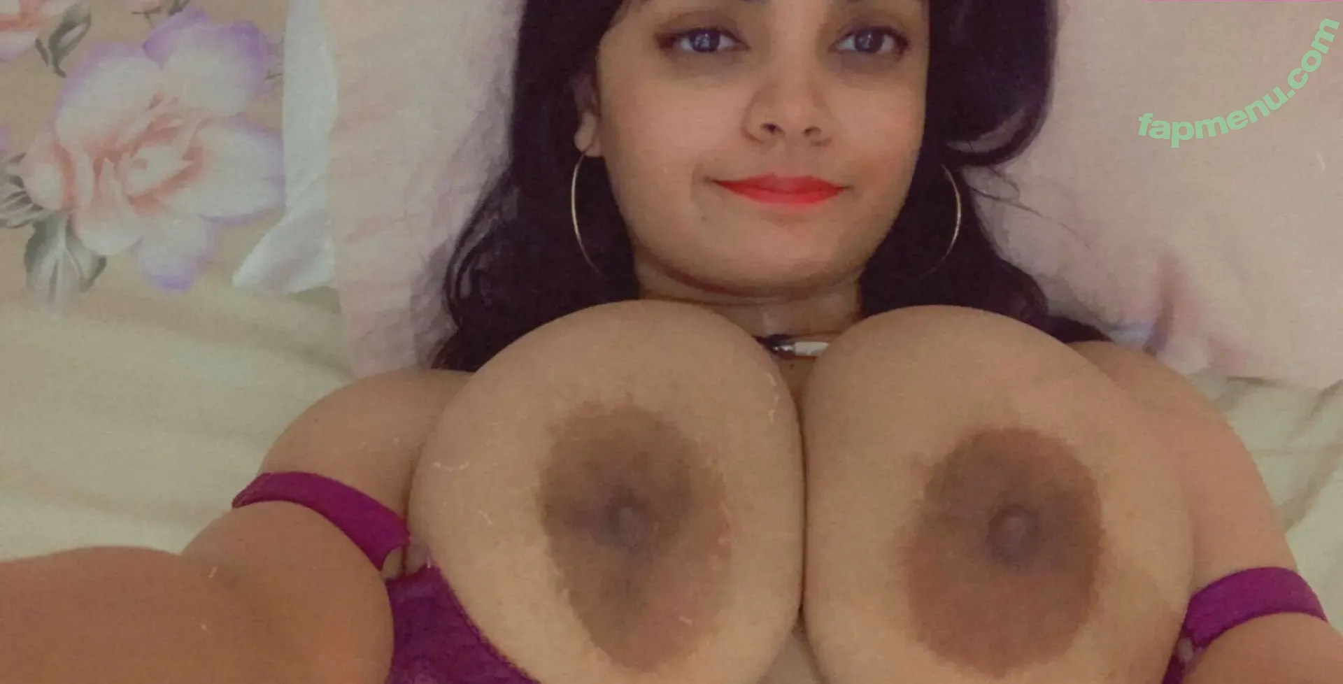 Desiaurora nude photo #0014 (DesiAuroraX / desi_aurorax_)