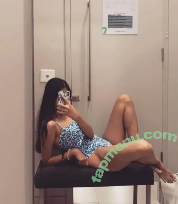 Desiaurora nude photo #0031 (DesiAuroraX / desi_aurorax_)
