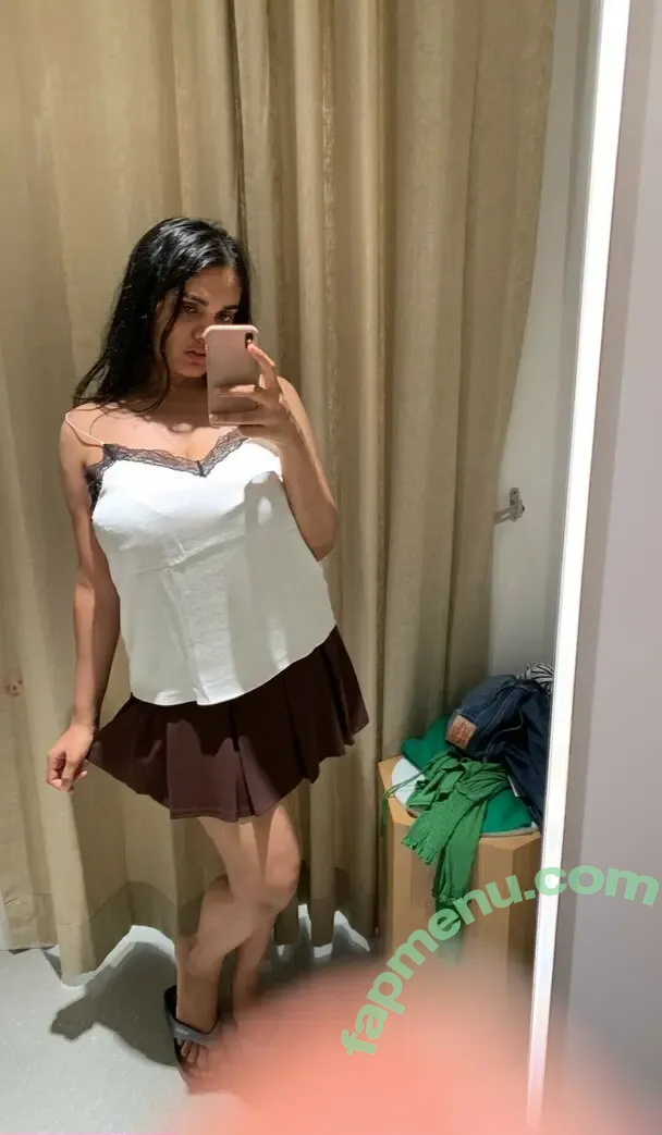 Desiaurora nude photo #0058 (DesiAuroraX / desi_aurorax_)