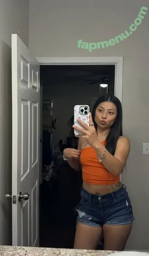 Desiray / desgocrazy / desiimxria / dxsiimxria nude photo #0024