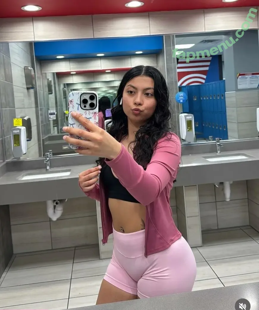 Desiray nude photo #0014 (desgocrazy / desiimxria / dxsiimxria)