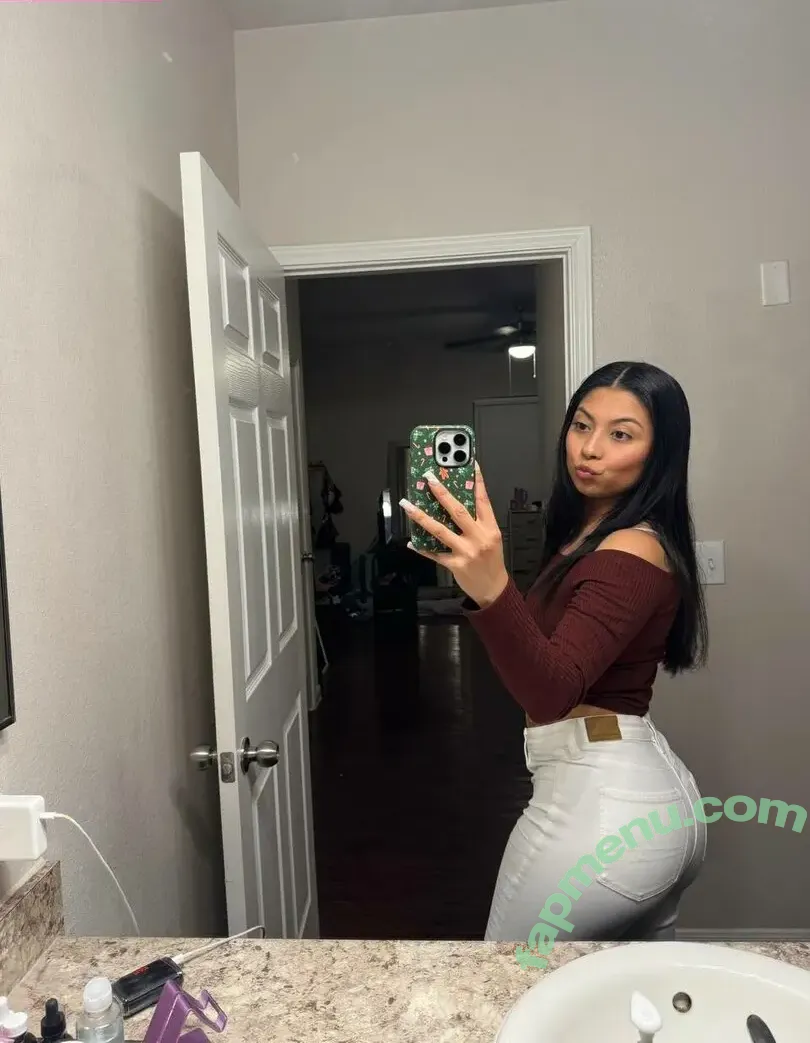 Desiray nude photo #0021 (desgocrazy / desiimxria / dxsiimxria)
