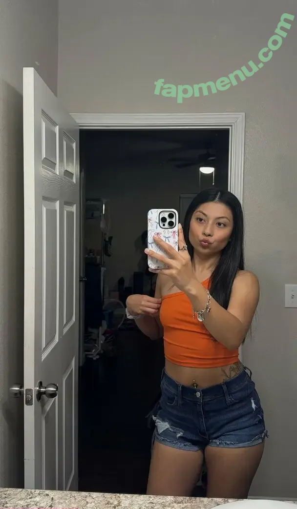 Desiray nude photo #0024 (desgocrazy / desiimxria / dxsiimxria)