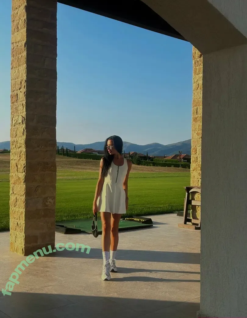 desire.unlocked nude photo #0001 (desire.unlocked)