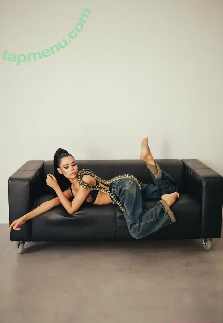 desire.unlocked nude photo #0008 (desire.unlocked)