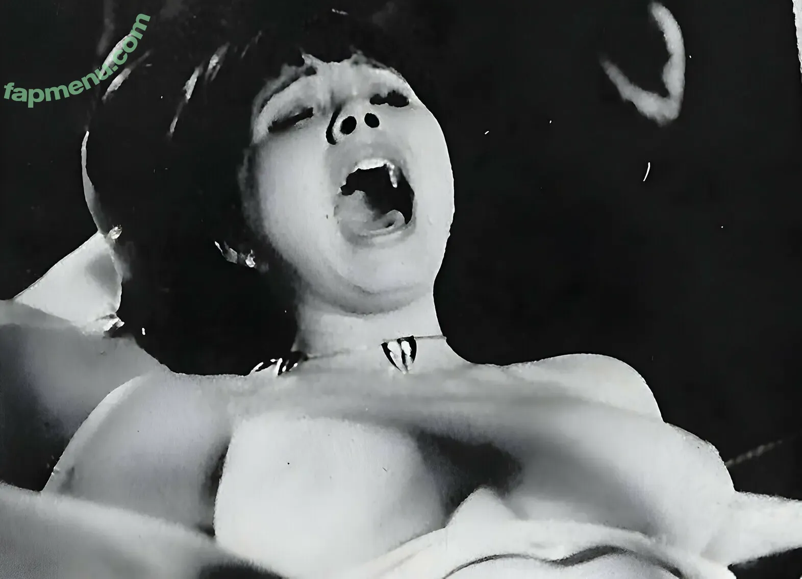 Desiree Cousteau nude photo #0068 (Desiree Cousteau)