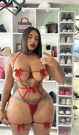 Desirethhhh / Desireth Santamaría / desirethhhh_ nude photo #0014