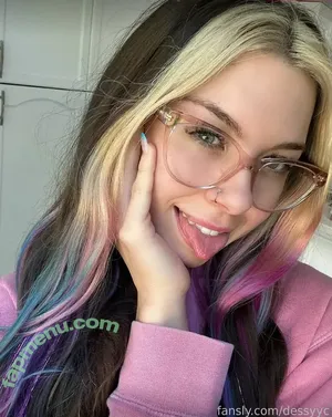 Dessyyc Dessy / dessyyc / oxdessyxo nude photo #0003