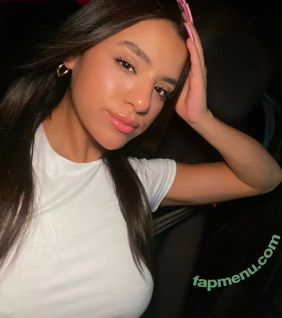 Destiny Aleman nude photo #0005 (destinyalemaan / destinyaleman)