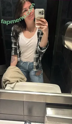 deutsche.of.news / dwnews nude photo #0001