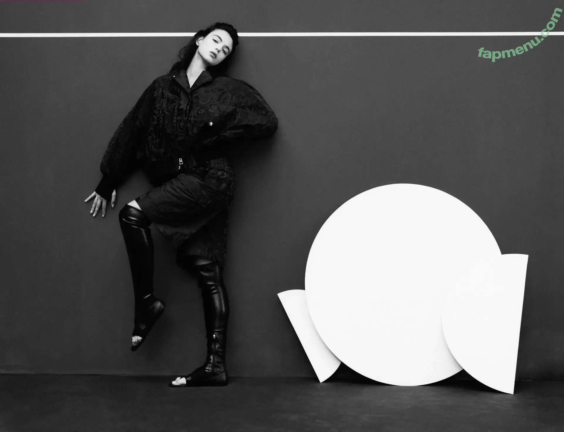 Deva Cassel nude photo #0087 (d.casseluxxi)