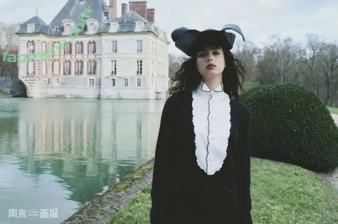 Deva Cassel nude photo #0148 (d.casseluxxi / devacassel / devacasseldaily)