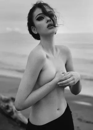 Deva Cassel / d.casseluxxi nude photo #0010