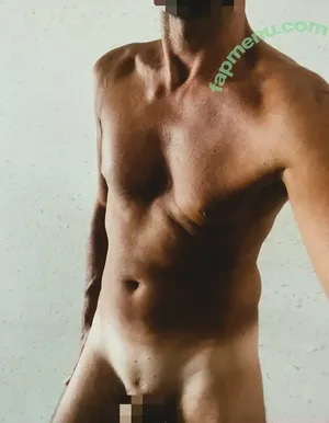  nude photo #0004