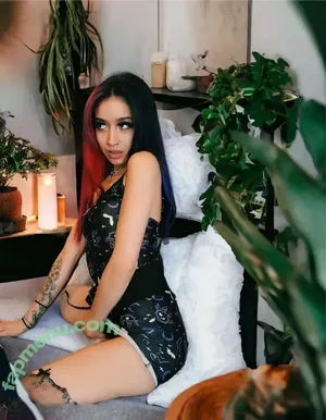  nude photo #0001