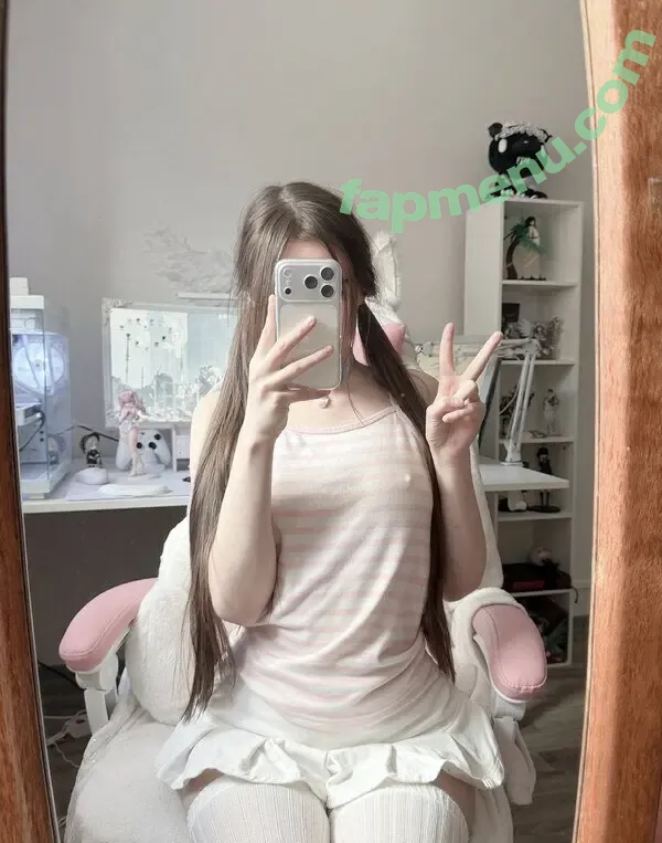 Devib1tch nude photo #0051 (Devideads / ashendevi)