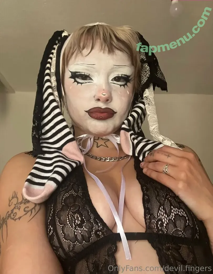 devil.fingers nude photo #0021 (devil.fingers)