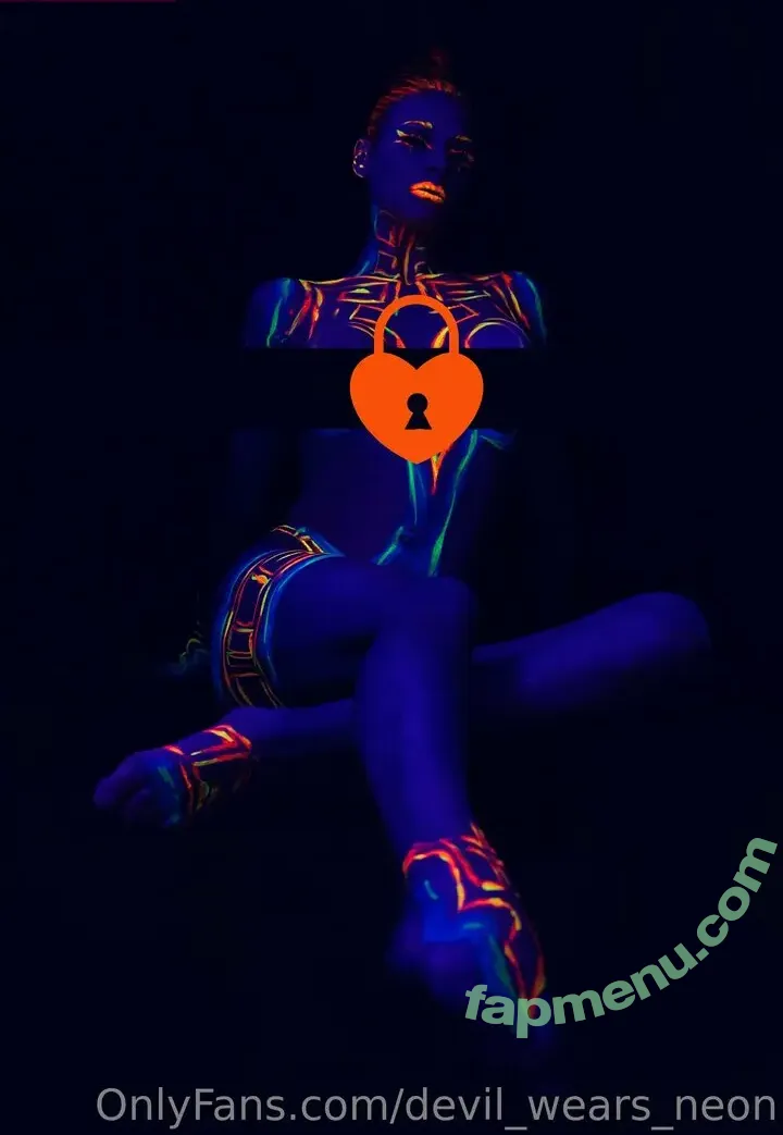 devil_wears_neon nude photo #0009 (devil_wears_neon)