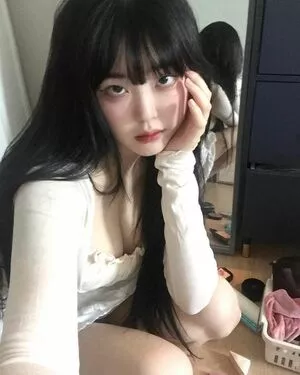 devilbokv / 이유정 nude photo #0010