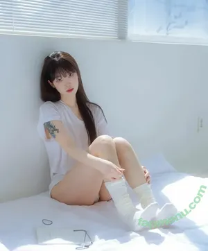 devilbokv / 이유정 nude photo #0025