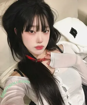devilbokv / 이유정 nude photo #0033