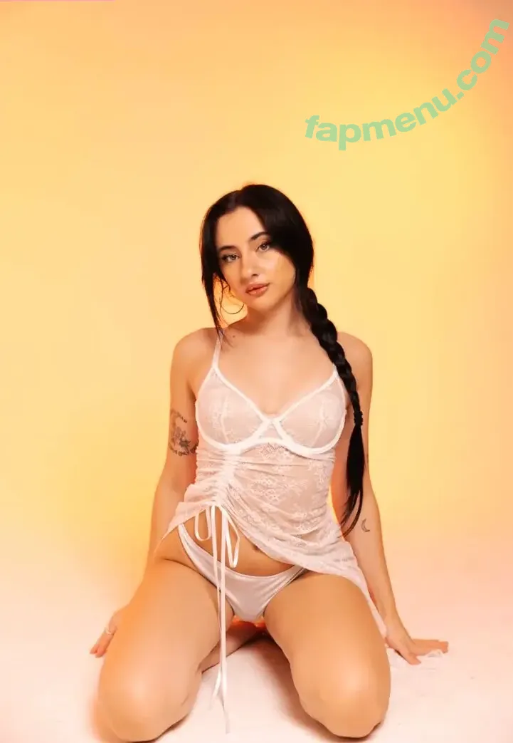 Devinevola nude photo #0064 (avadevine)