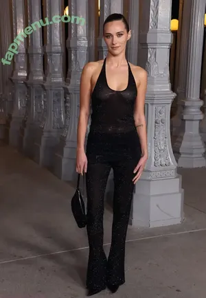 Devon Lee Carlson / devonleecarlson nude photo #0003