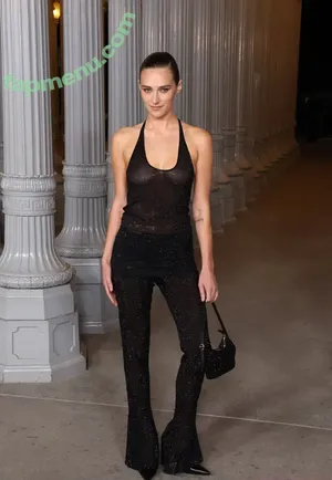 Devon Lee Carlson / devonleecarlson nude photo #0004