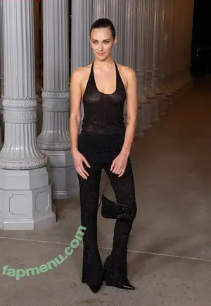 Devon Lee Carlson / devonleecarlson nude photo #0005